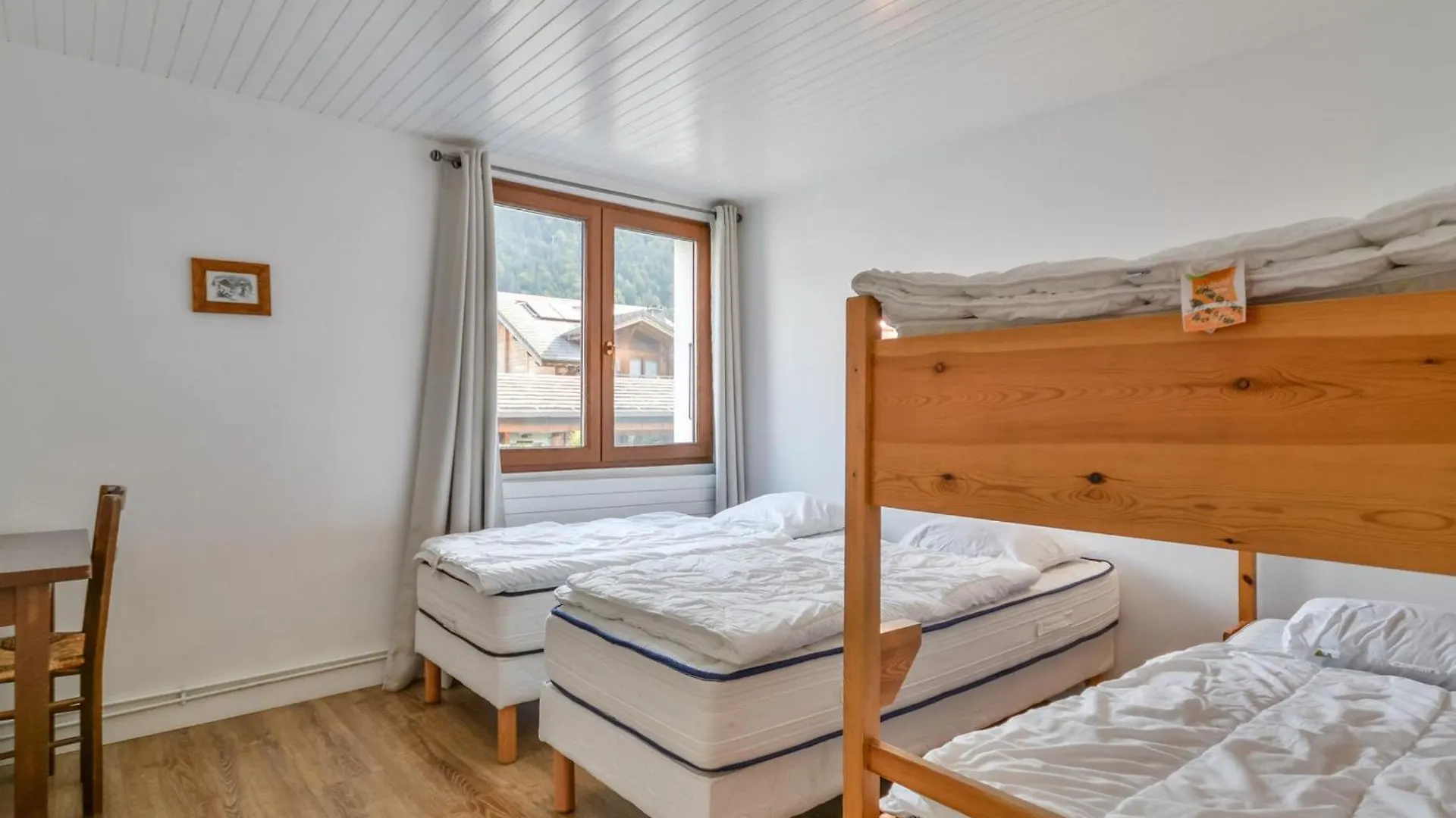 Apartment Morzine: Appartement Pour 8 Avec Parking Et Wifi Pres Du Centre - Fr-1-684-66 France
