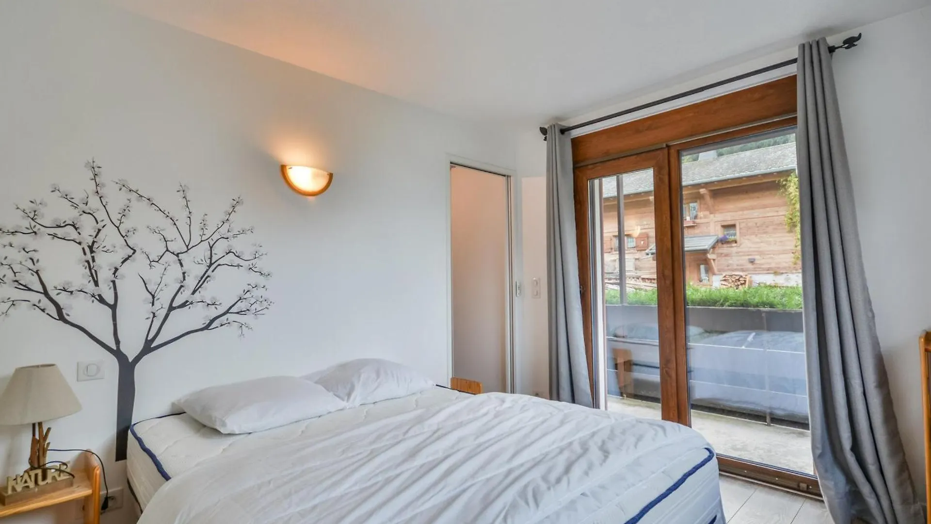 Apartment Morzine: Appartement Pour 8 Avec Parking Et Wifi Pres Du Centre - Fr-1-684-66